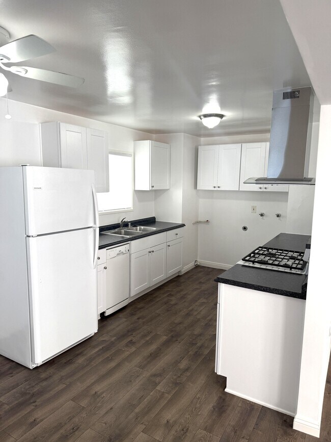 Foto del edificio - 404 Illinois St