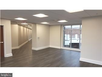 Building Photo - 4500 Linden Hill Rd