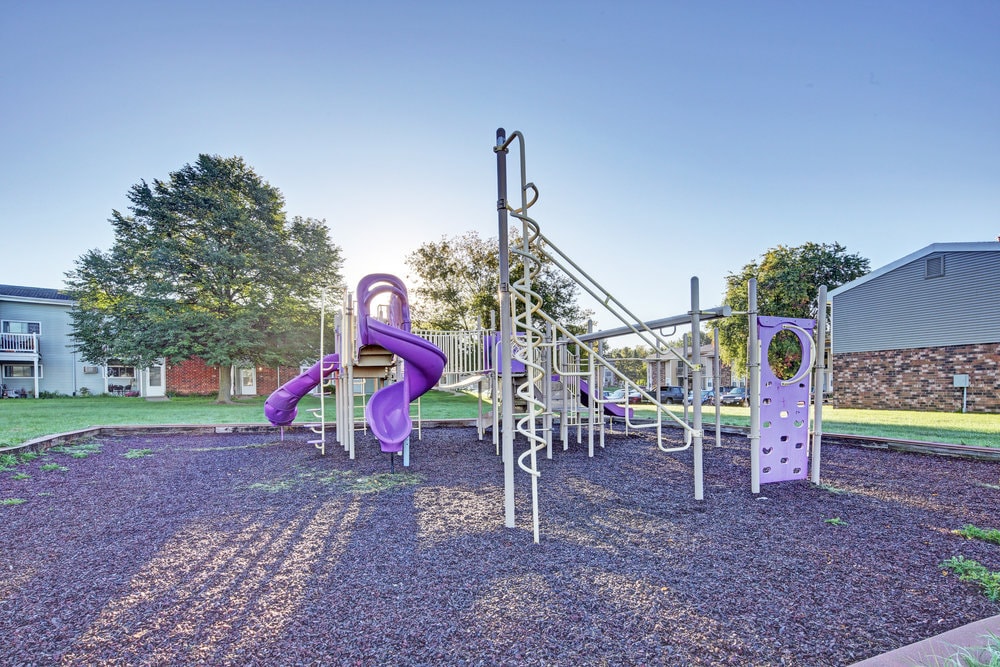 Building Photo - Diamonds Edge