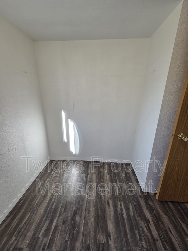 Building Photo - 107 Gumbo Dr