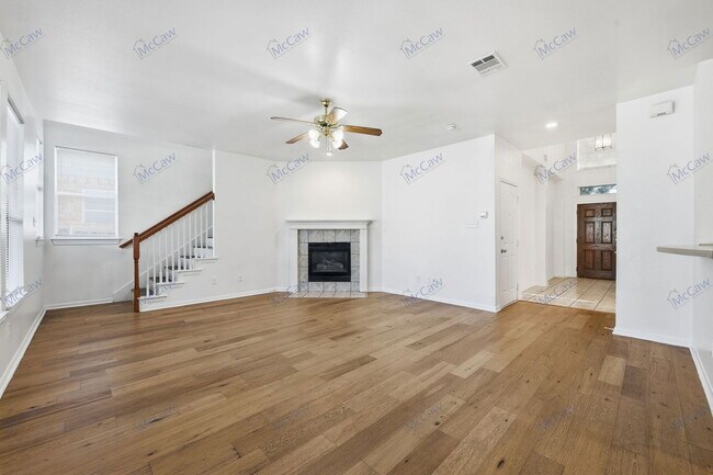 Foto del edificio - 3833 Tidball Dr