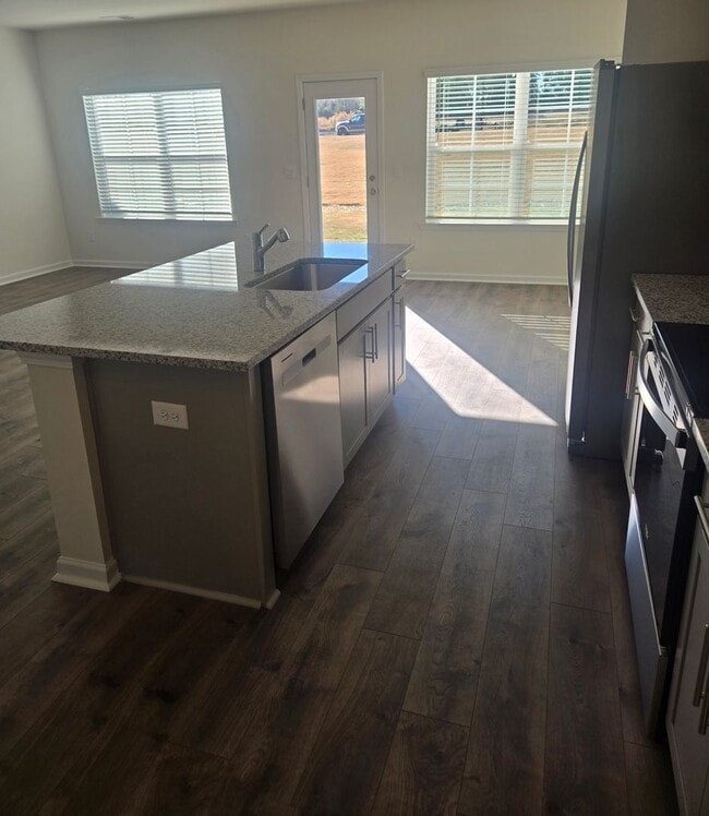 Building Photo - New Construction in Brightwood Farms!