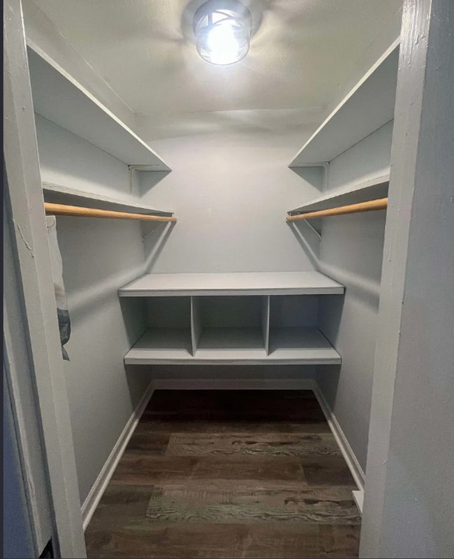 Building Photo - 16887 P Rd