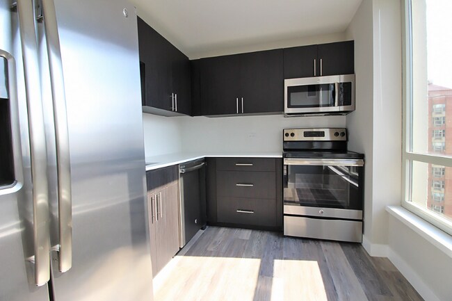 Photo - 875 N State St Apartment