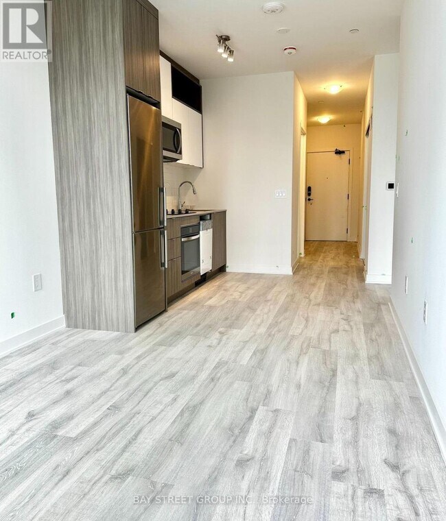 Photo du bâtiment - 135 Lower Sherbourne St