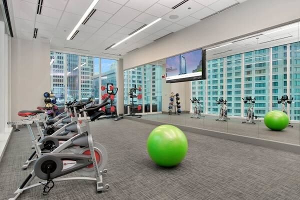 Foto del edificio - 340 E North Water St