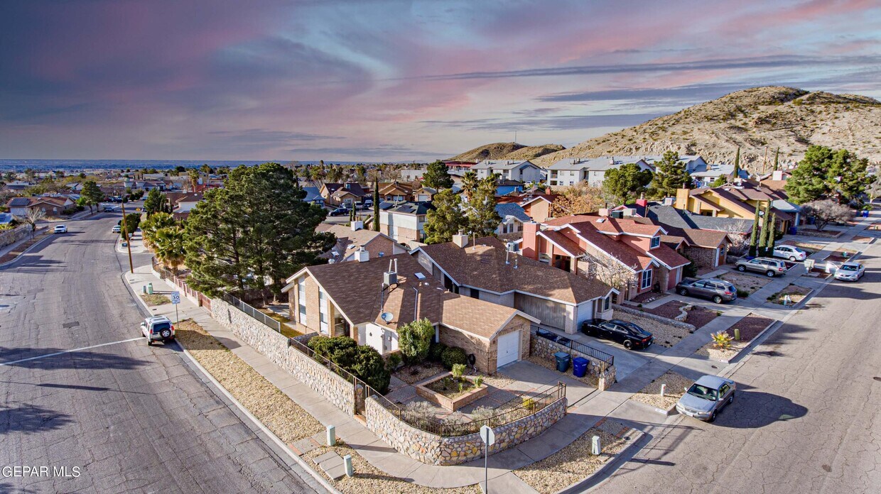 Primary Photo - 801 Derrickson Dr