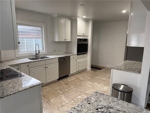 Building Photo - 308 Mt Vernon Rd