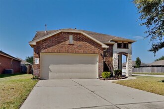 Building Photo - 22562 Valley Canyon