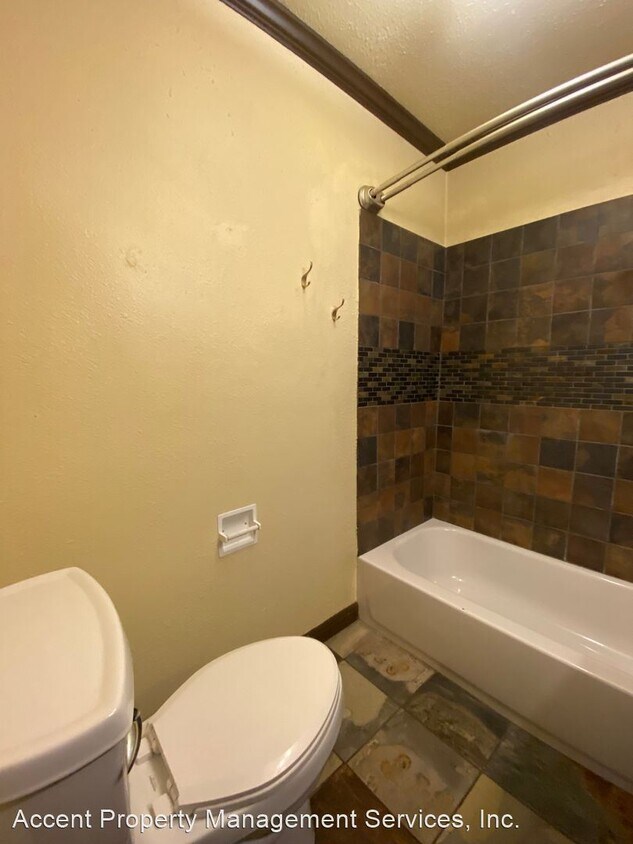 Foto del edificio - 2 br, 1 bath House - 4156 East 1st Street