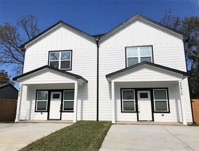 Building Photo - 8834 Nyssa St