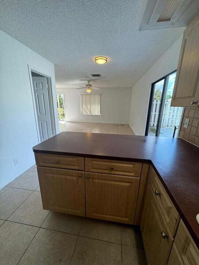 Building Photo - 11866 Sturbridge Ln