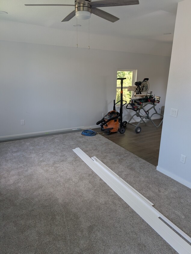 Building Photo - 431 W Pierce Ave