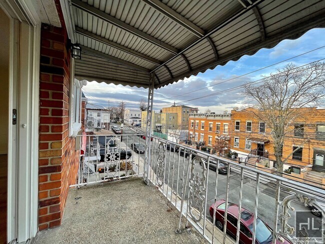 Foto del edificio - 82 STREET