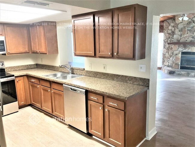 Foto del edificio - 6774 88th Ave N