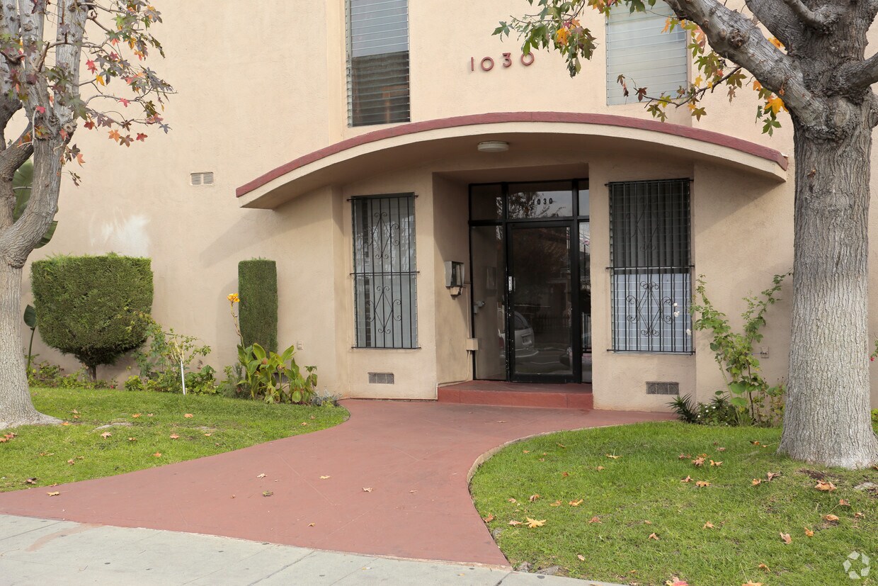 Building Photo - 1030 Lakme Ave