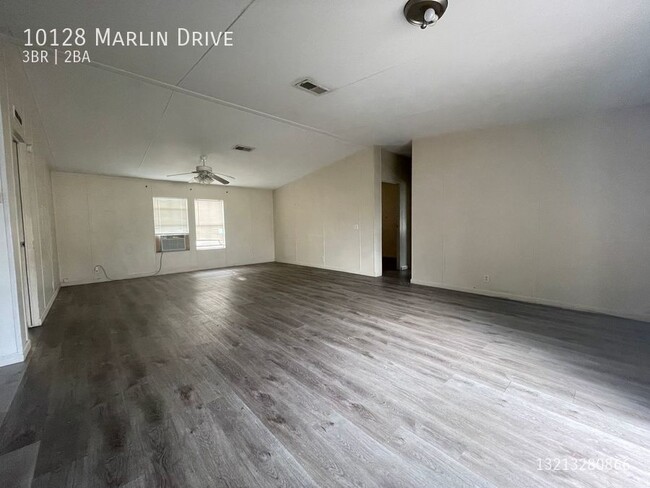 Foto del edificio - 10128 Marlin Dr