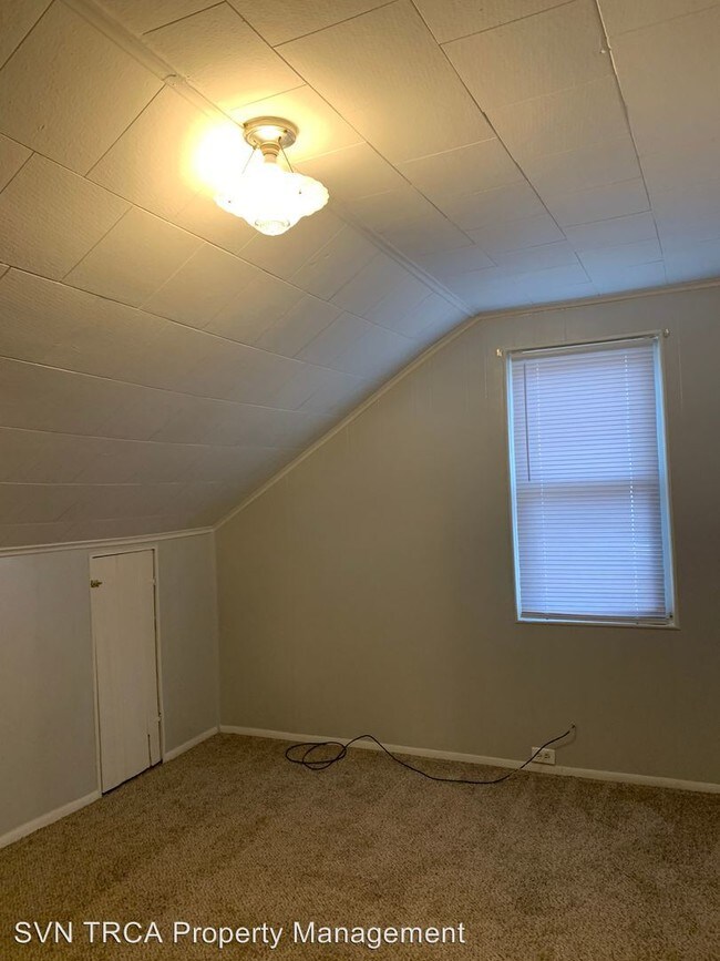 Building Photo - 135 Weyman Rd