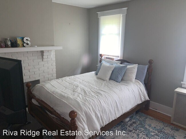 Building Photo - 3 br, 1 bath House - 237 Cascade Road