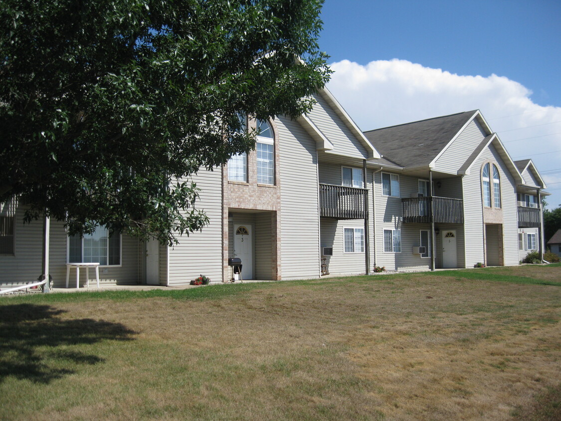 Building - 600 Buwalda Dr