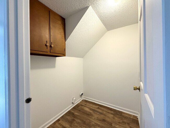 Foto del edificio - Great 3 BR Hamilton Village Townhouse w/ N...