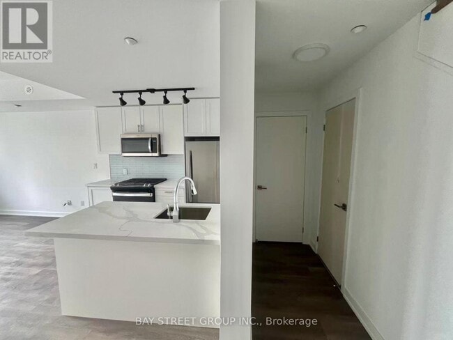 Building Photo - 1479 O'Connor Dr