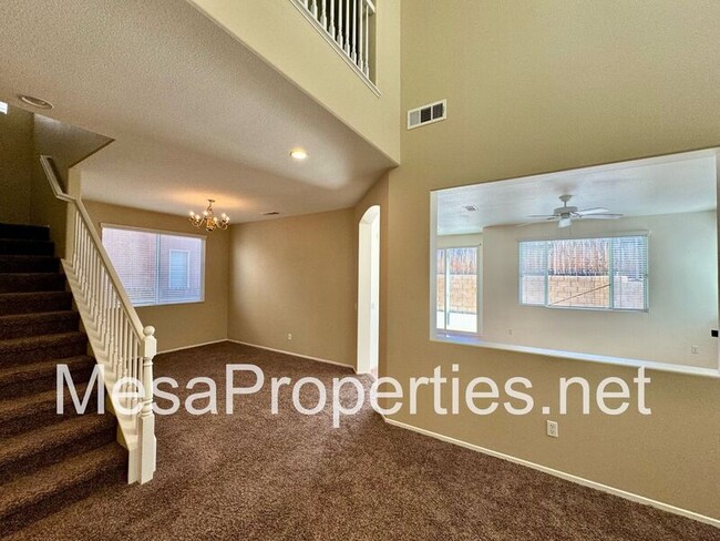 Building Photo - 13181 Vista Del Sol Ct.