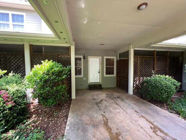 Foto del edificio - Arden 2 Bedroom Townhome
