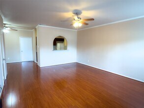 Building Photo - 9800 Pagewood Ln