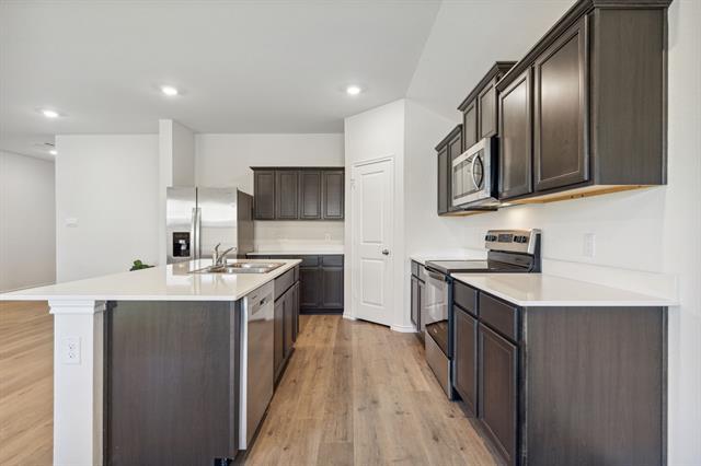 Building Photo - 718 Buttercup Dr