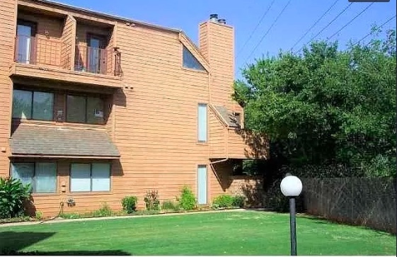 Building Photo - 11520 N May Ave