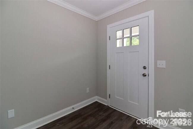 Building Photo - 3967 Newhall Dr NW