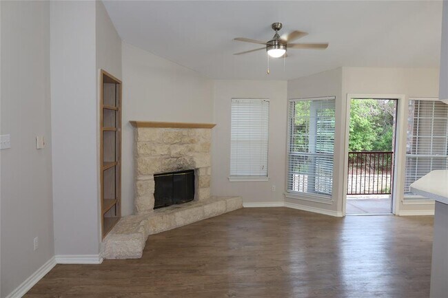 Foto del edificio - 6804 N Capital of Texas Hwy