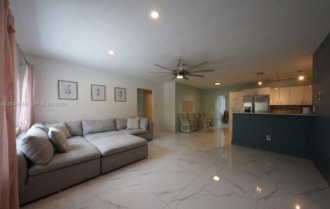 Foto del edificio - 7304 McKinley St