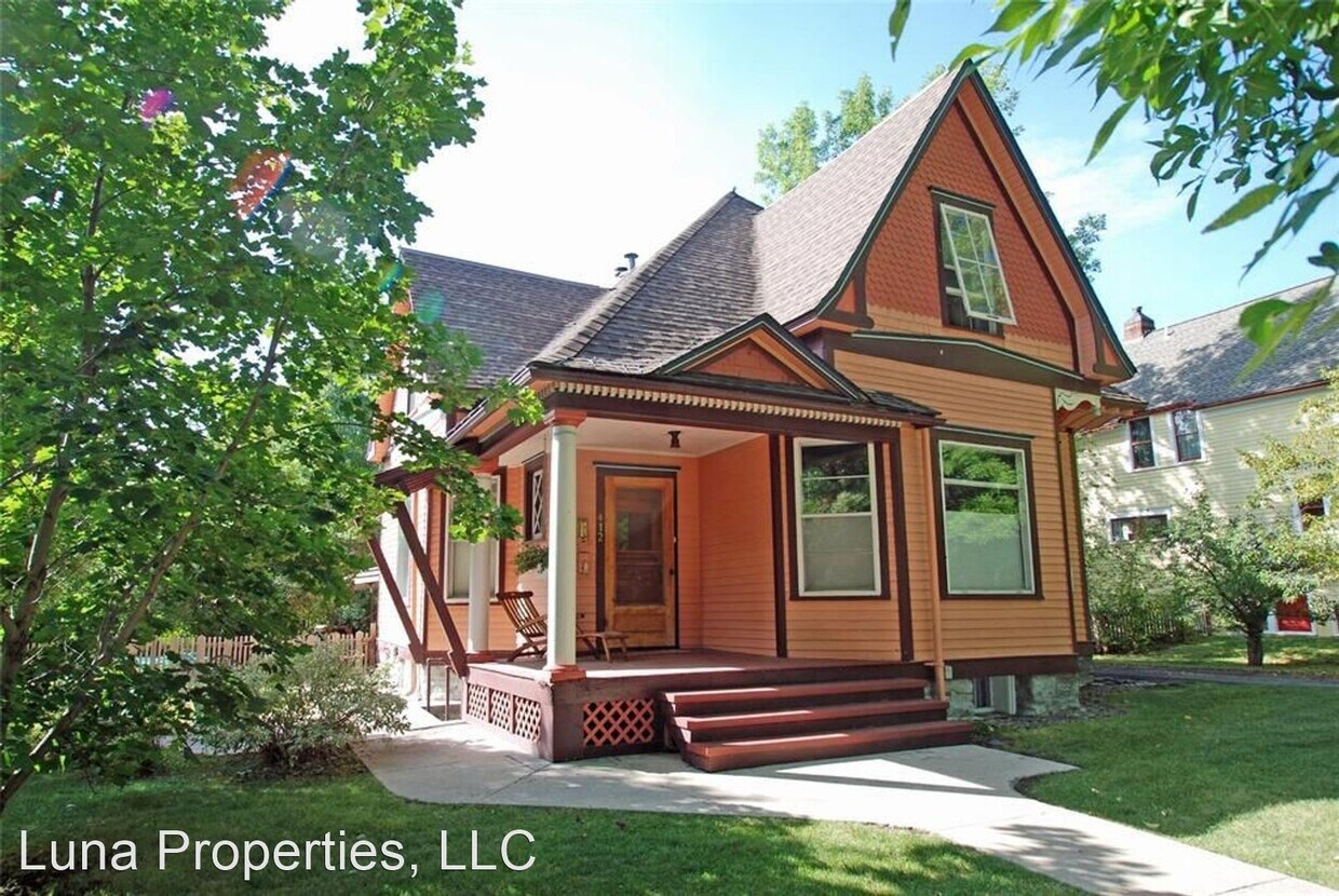Primary Photo - 412 W Olive St