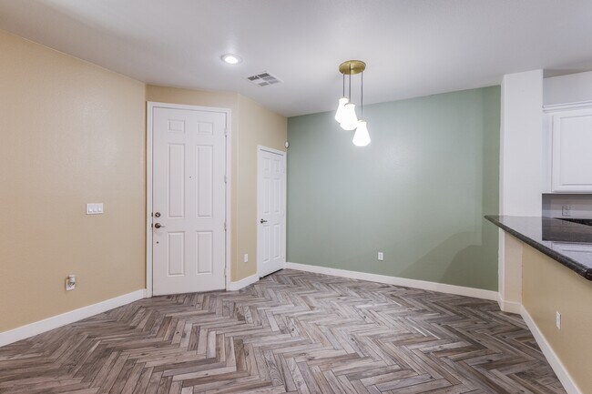 Building Photo - 11518 Belmont Lake Dr