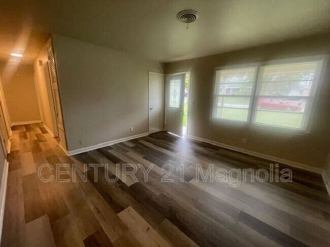 Foto del edificio - 504 Merrymont Dr