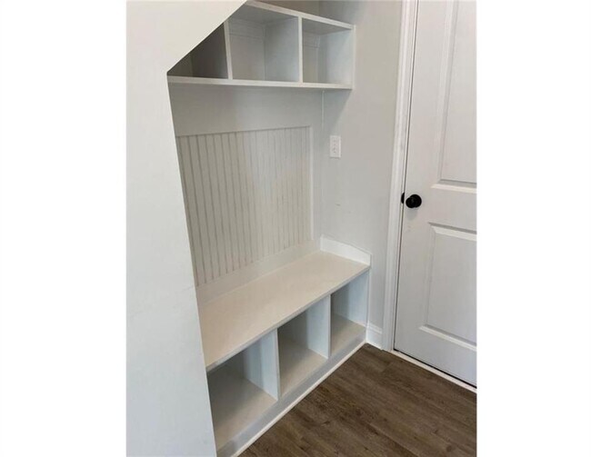 Building Photo - 412 Stovall Pl