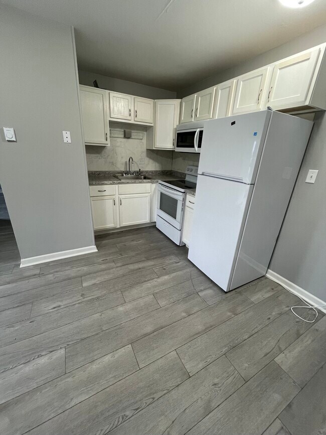 Pine Manor Apartments Apartments in Kokomo, IN