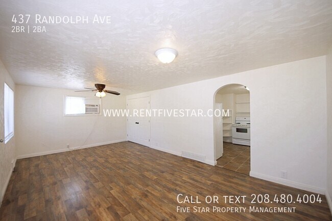 Foto del edificio - 437 Randolph Ave