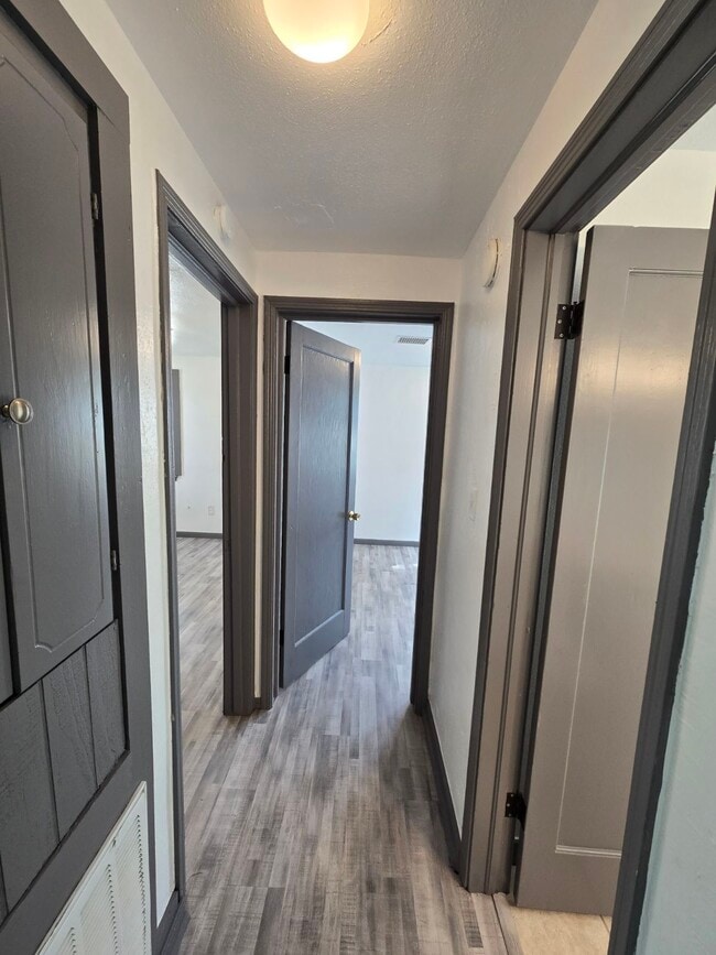 Foto del edificio - 1517 Mallard Dr