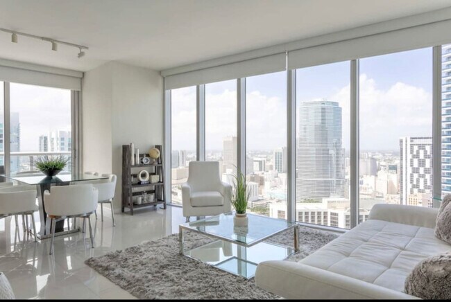 Foto del edificio - 501 Brickell Ave