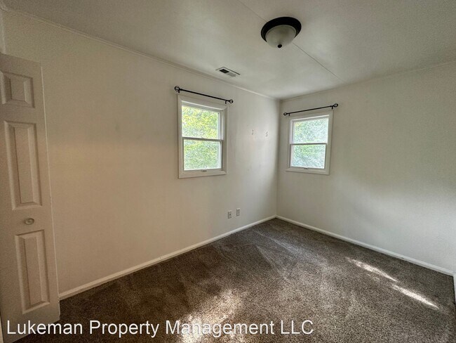 Foto del edificio - 3 br, 1 bath House - 217 Wallace Ave