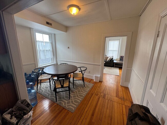 Foto del edificio - Downtown Amesbury 1 Bedroom Rental - Available September 1st
