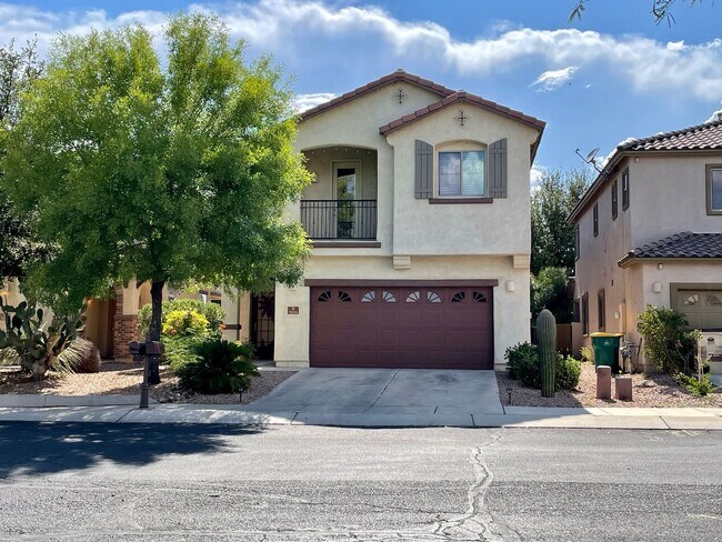 Foto del edificio - 5 Bedroom Home on the Lake in Rancho Sahua...