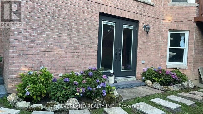 Building Photo - 41 Heatherwood Crescent