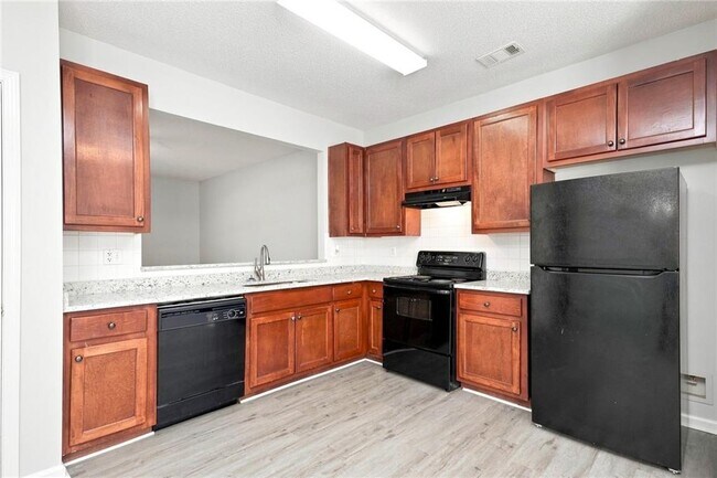 Foto del edificio - 8643 Thomas Ln