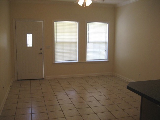 Foto del edificio - 106B Northview Ave