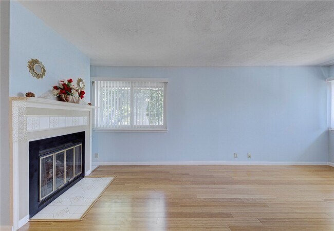 Foto del edificio - 6117 Hidden Oaks