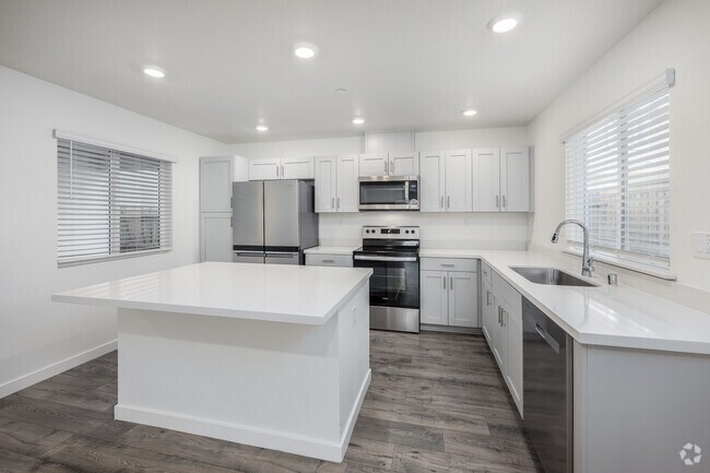 Interior Photo - Isles